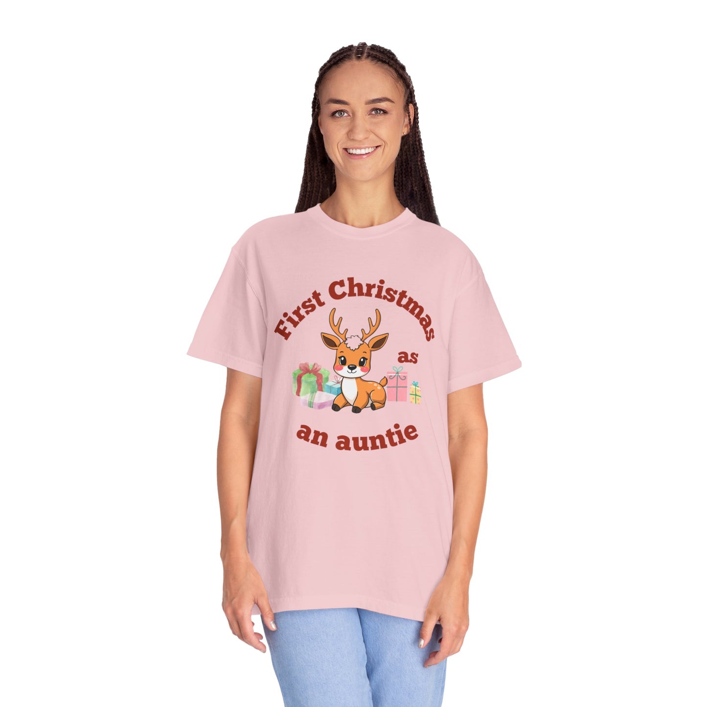 Unisex Christmas Auntie T-shirt - Cute Reindeer Design for New Aunts