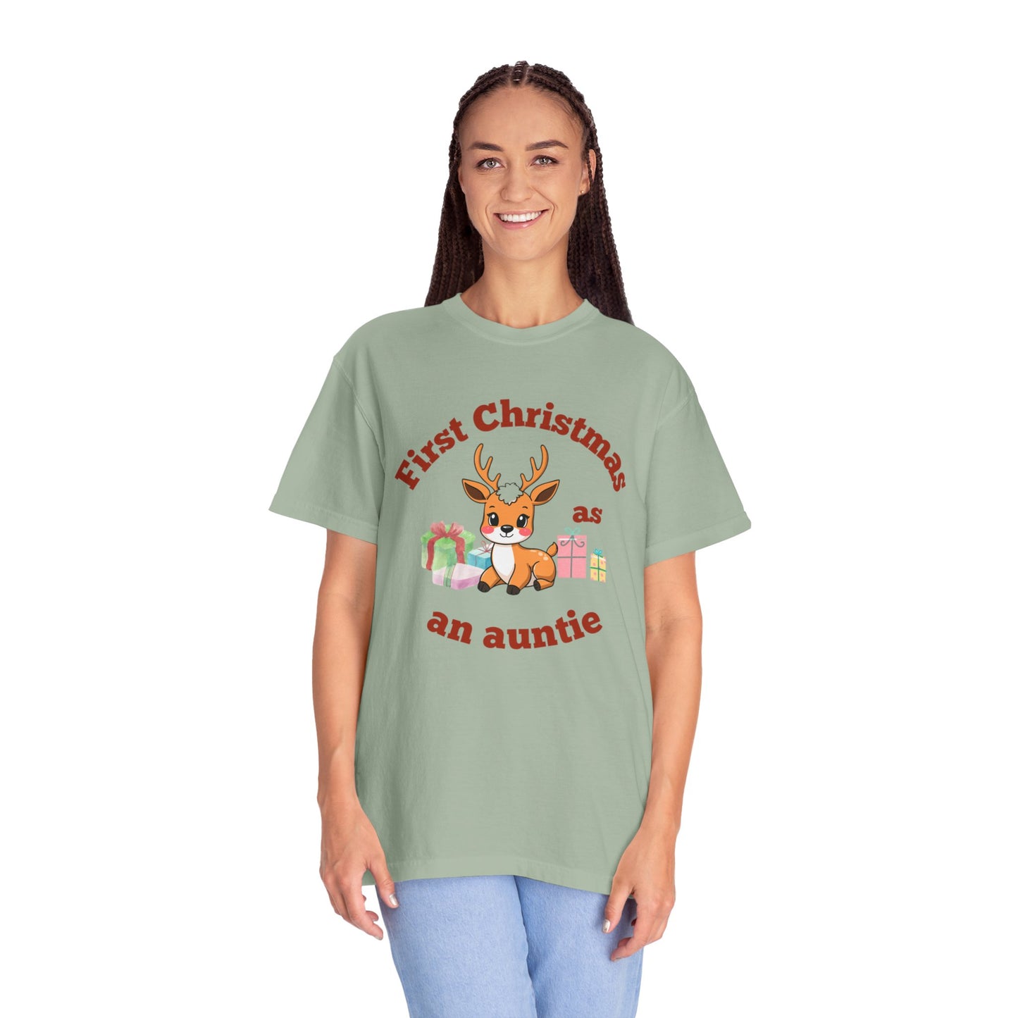 Unisex Christmas Auntie T-shirt - Cute Reindeer Design for New Aunts